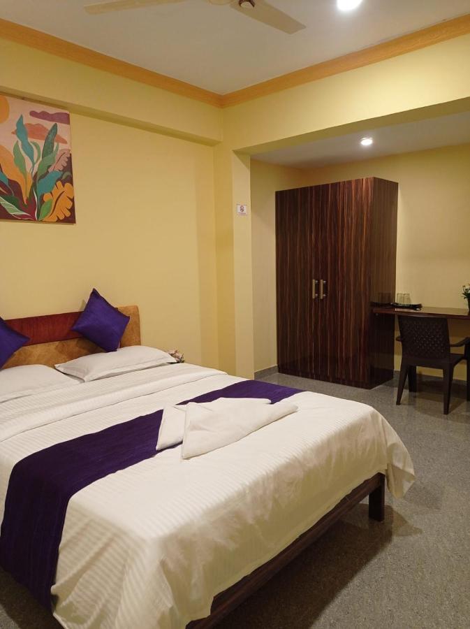 Brit'S Palace Goa Agacaim Room photo