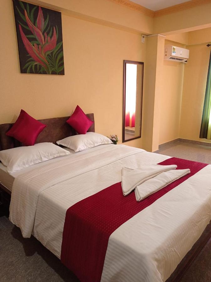 Brit'S Palace Goa Agacaim Exterior photo