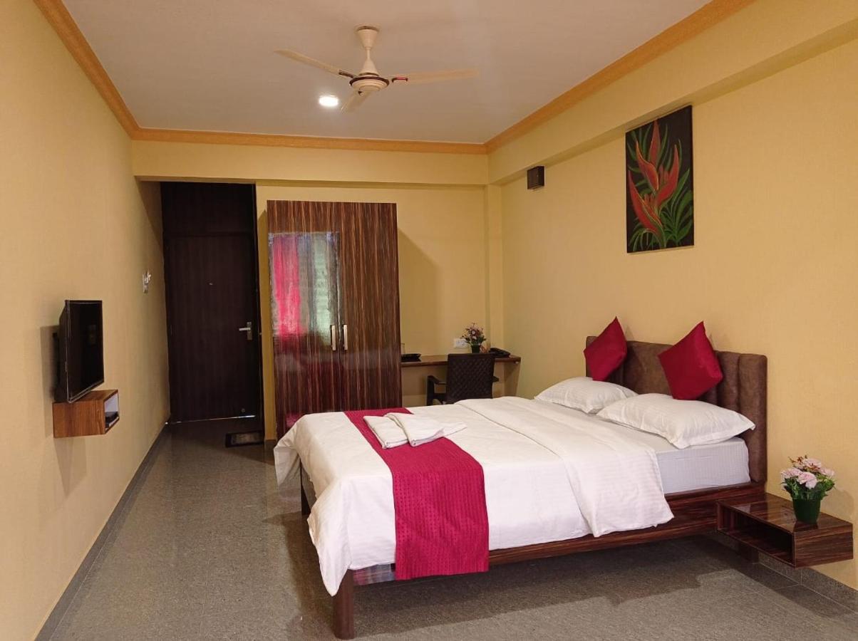 Brit'S Palace Goa Agacaim Exterior photo